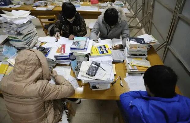 自考大專的專業(yè)應(yīng)該怎么選？